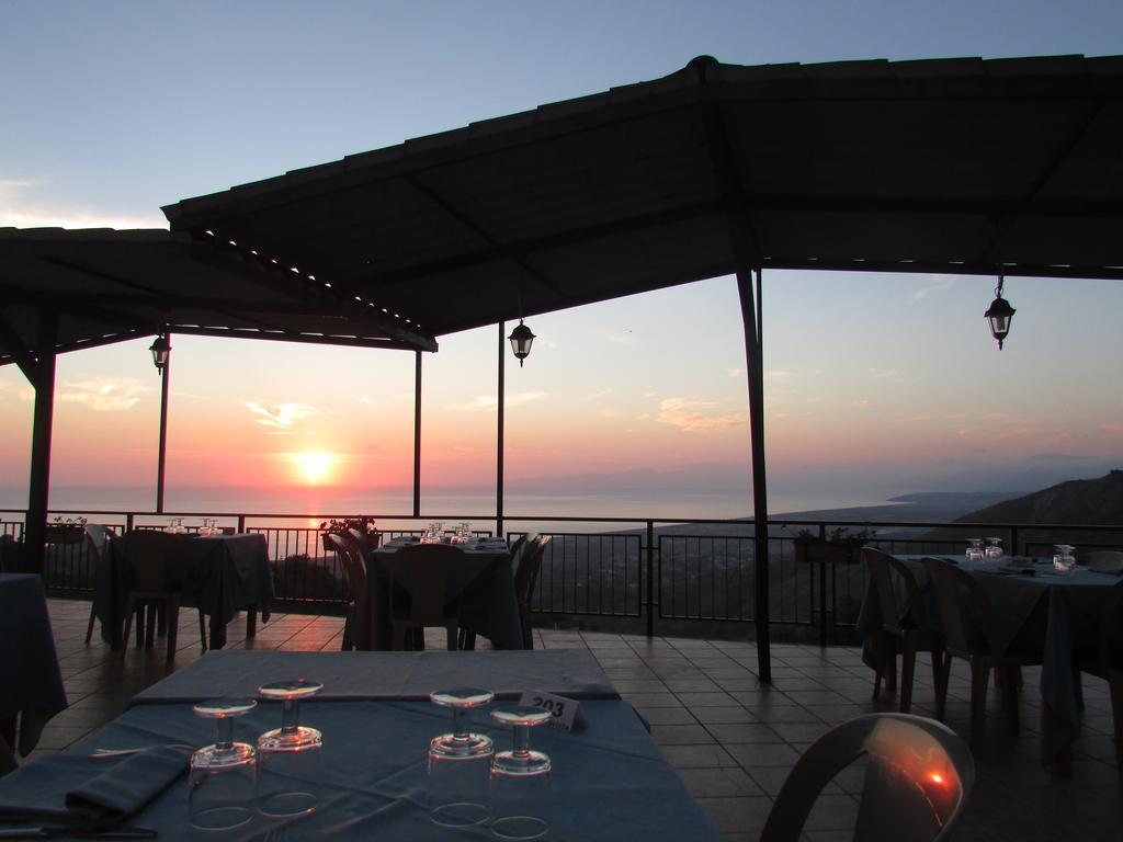 Hotel Bellavista Maiera ภายนอก รูปภาพ